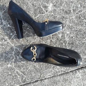 Banana republic black/blue pump heel  shoes